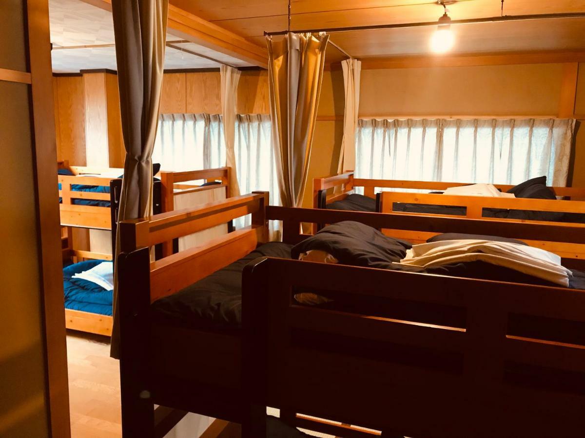Ropeway St. Guesthouse Matsuyama  Exterior photo