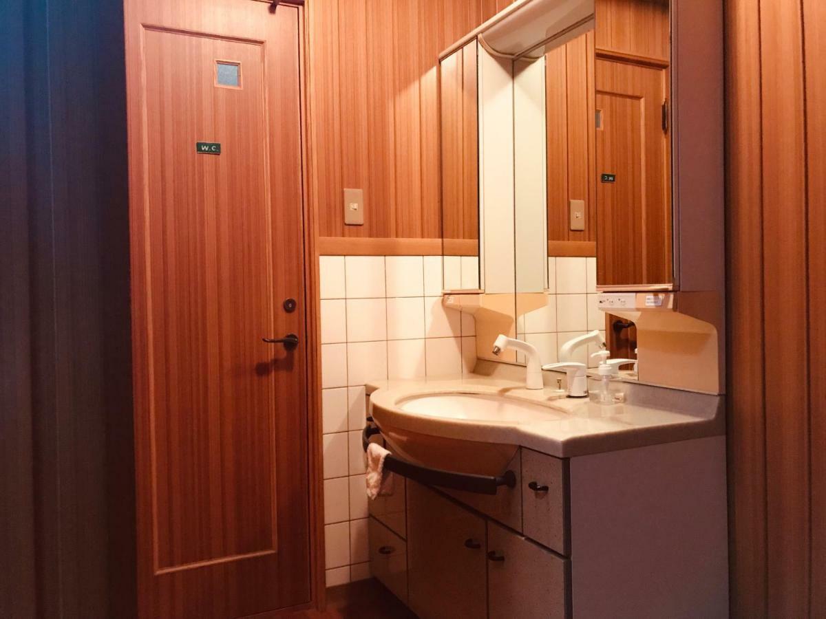 Ropeway St. Guesthouse Matsuyama  Exterior photo