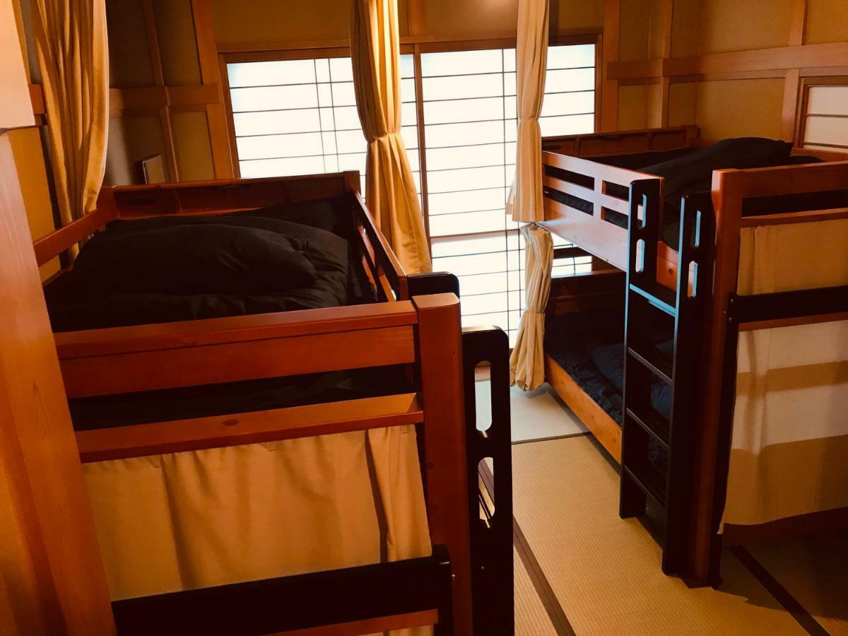 Ropeway St. Guesthouse Matsuyama  Exterior photo